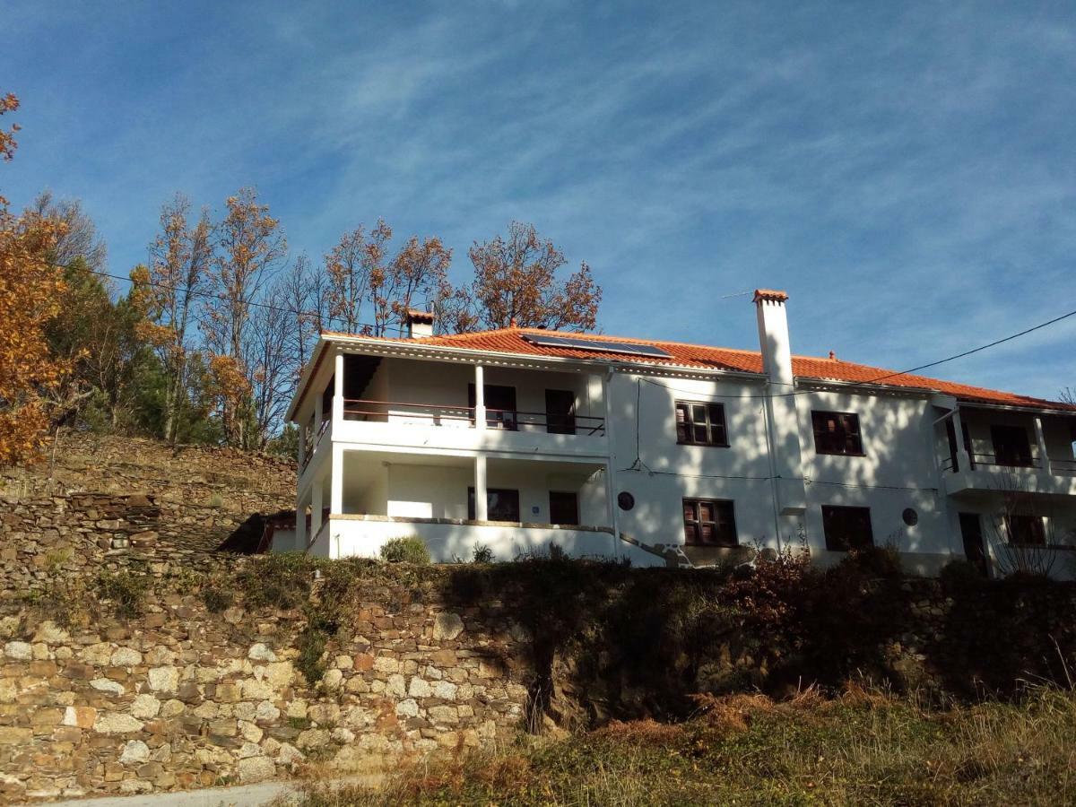 Casa Da Sico Guest House Manteigas Bagian luar foto